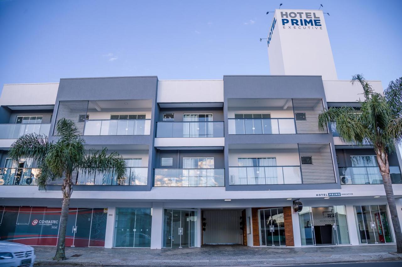 Hotel Prime Executive Campos Novos Kültér fotó